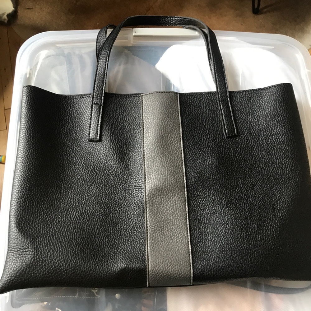 Vince Camuto tote
